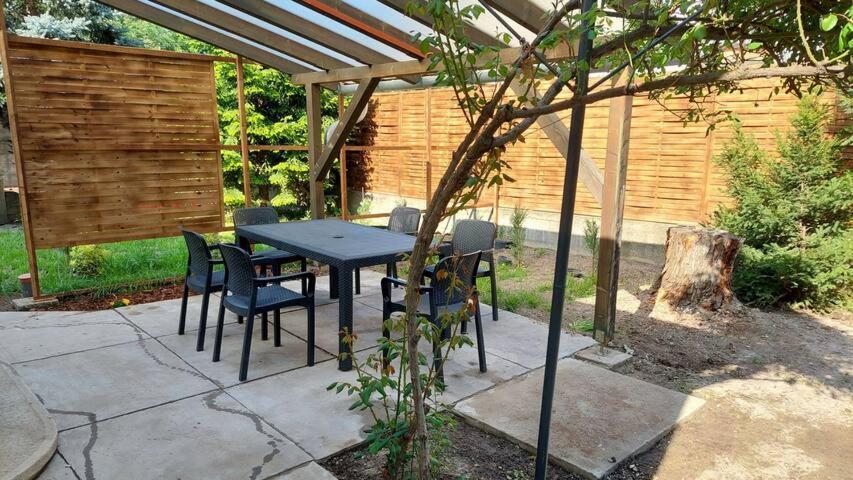 Ujszeged Apartman Bagian luar foto
