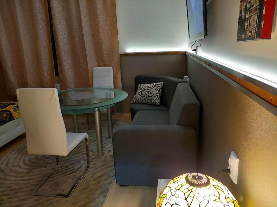 Ujszeged Apartman Bagian luar foto