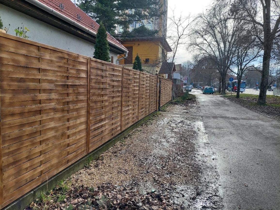 Ujszeged Apartman Bagian luar foto