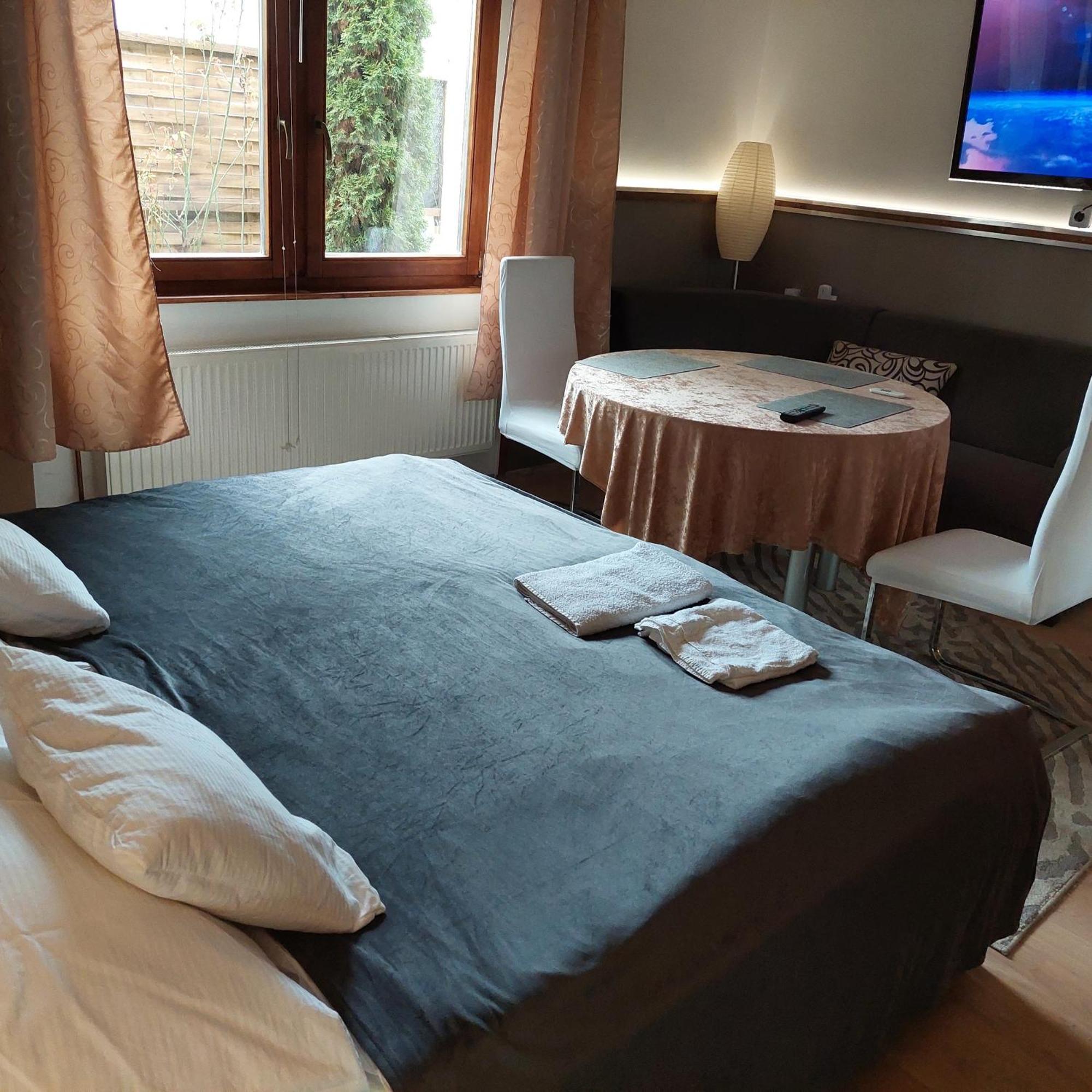 Ujszeged Apartman Bagian luar foto
