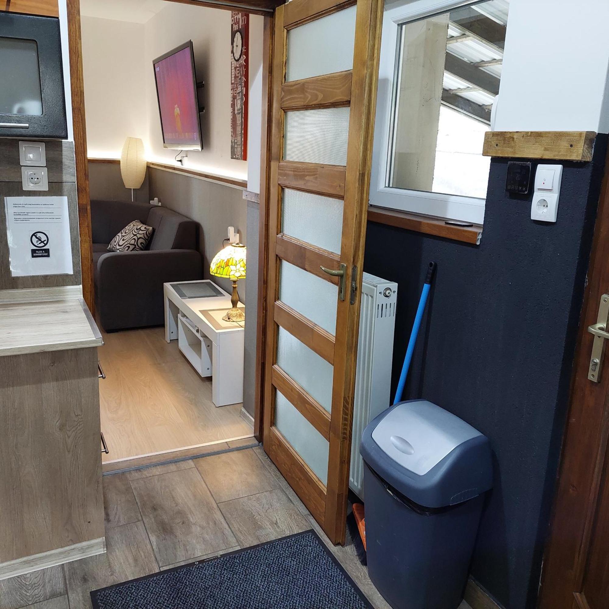 Ujszeged Apartman Bagian luar foto