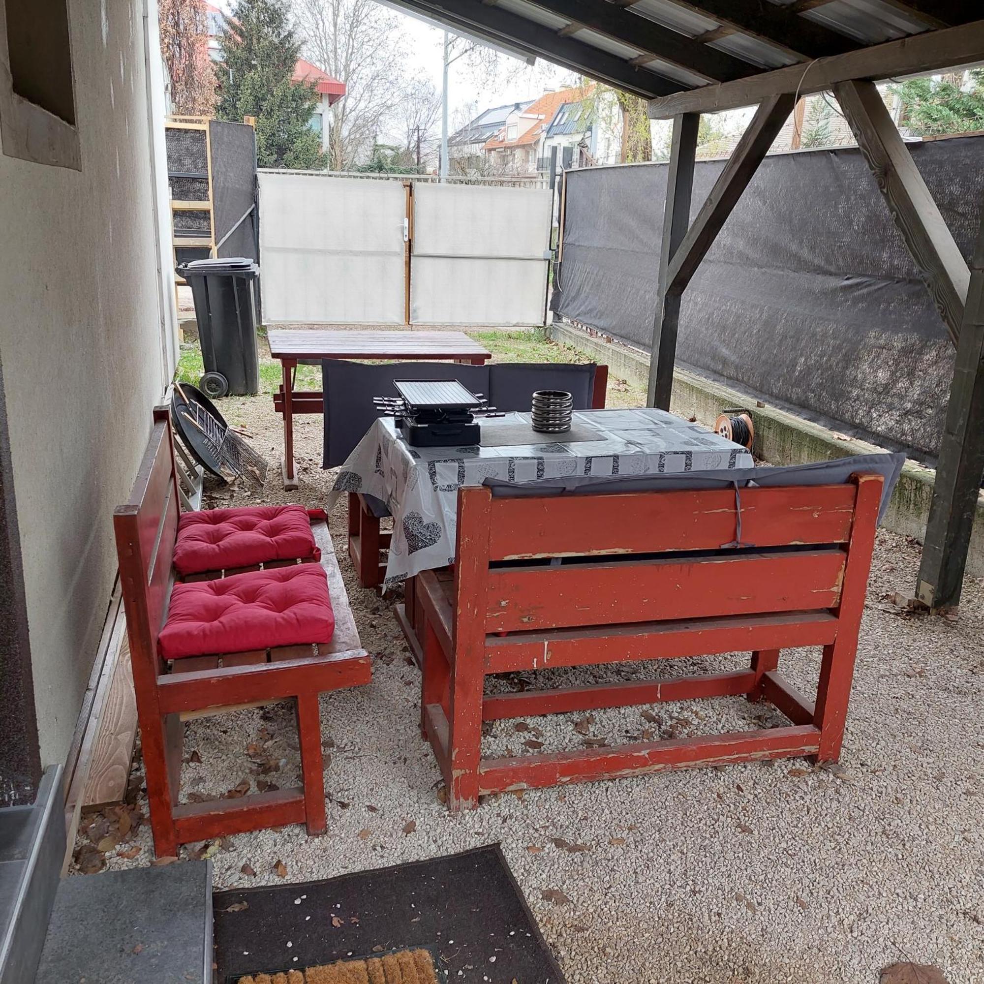 Ujszeged Apartman Bagian luar foto