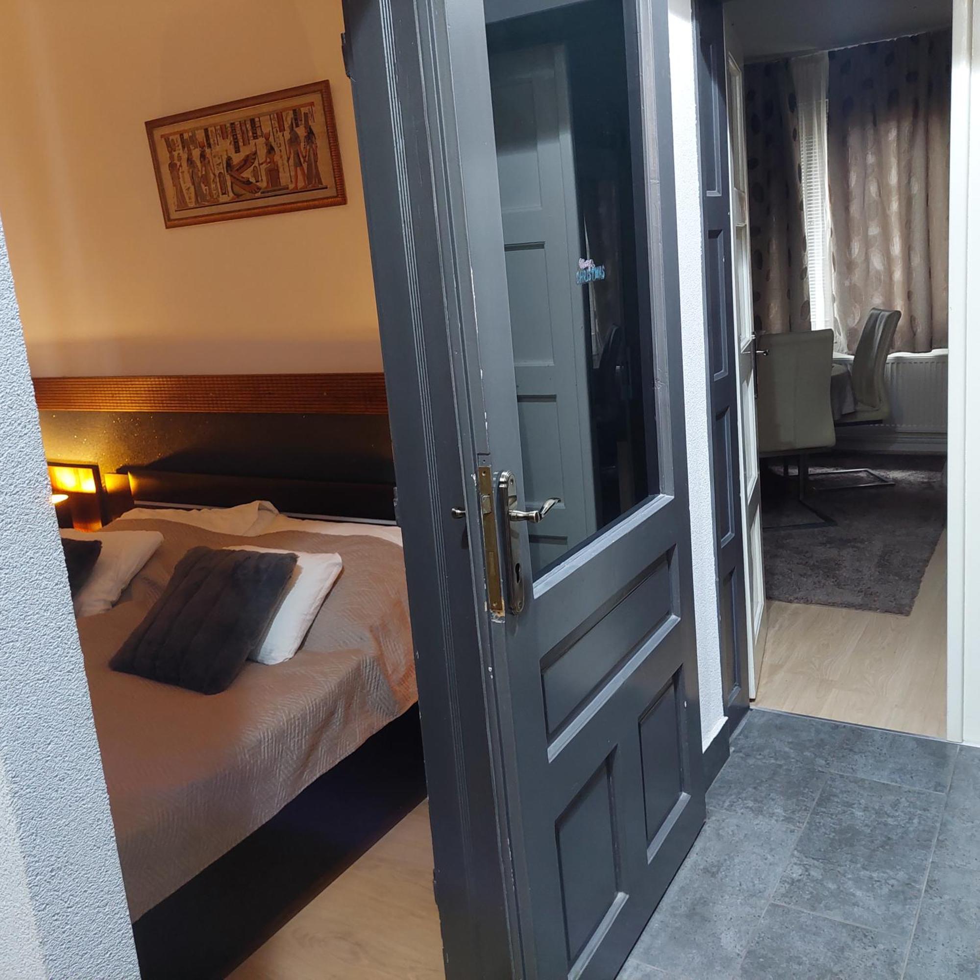 Ujszeged Apartman Bagian luar foto